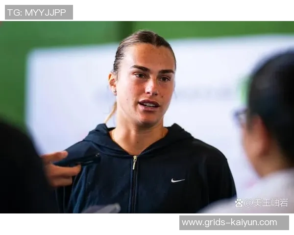 萨巴伦卡、奥斯塔彭科拥抱阳光，度假照背后的精彩故事